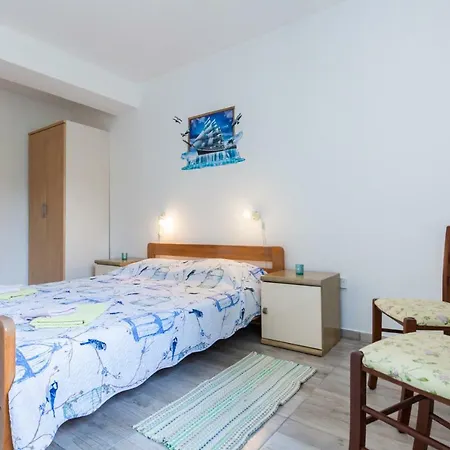 Marina Apartment Malinska Exterior photo